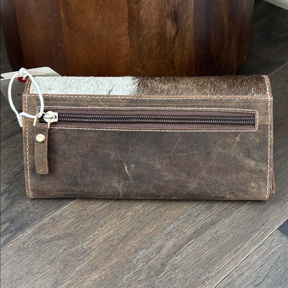 American Bison Hair on Hide,Genuine Leather,5 card,1 ID,checks,2 zip,snap top - Picture 5 of 11